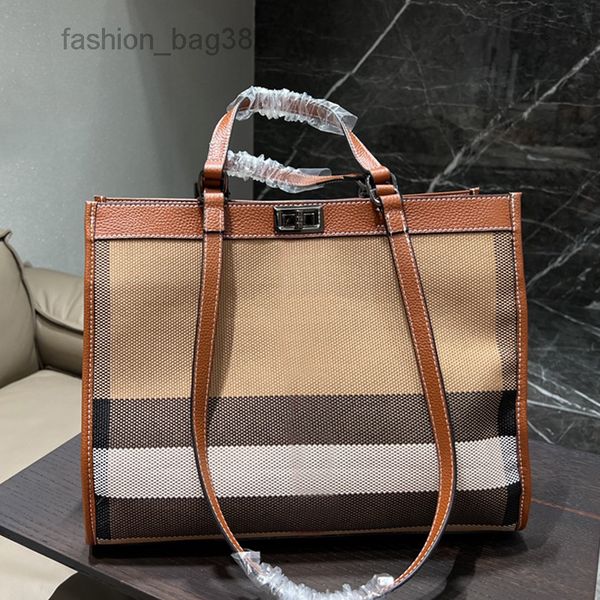 evening bags large capacity shoulder bag women shopping tote bags classic stripes leather canvas square buckle pocket handbags purse brown
evening bags large capacity shoulder bag women shopping tote bags classic stripes leather canvas square buckle pocket handbags purse brown
