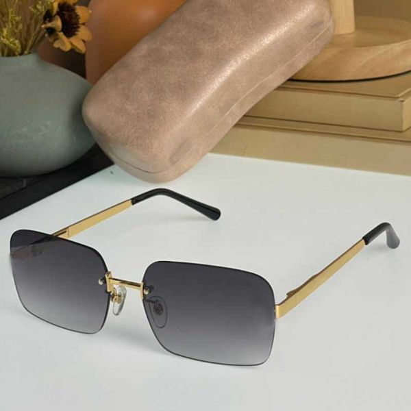 r sunglasses c4218 super quality small frame head ladies sun glasses men cool style anti uv400 with eyeglasses box, White;black
r sunglasses c4218 super quality small frame head ladies sun glasses men cool style anti uv400 with eyeglasses box, White;black