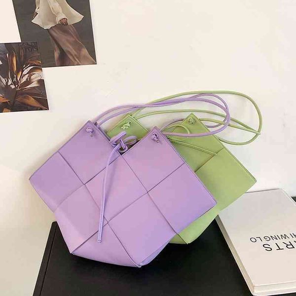 venetas 2022 and bottegas spring summer women's woven lattice bag large capacity portable single shoulde wan p3p8 h1vv jtdn g78mo8pk
venetas 2022 and bottegas spring summer women's woven lattice bag large capacity portable single shoulde wan p3p8 h1vv jtdn g78mo8pk