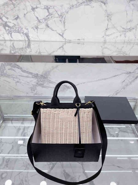 straw shoulder bags brand pr ladies luxury handbags rattan grass cross fashion women beach travel basket brand designer
straw shoulder bags brand pr ladies luxury handbags rattan grass cross fashion women beach travel basket brand designer