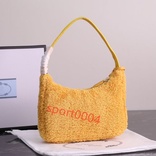 autumn and winter plush handbag fashion bag cute pink women's armpit bag luxury letteryellow black white
autumn and winter plush handbag fashion bag cute pink women's armpit bag luxury letteryellow black white