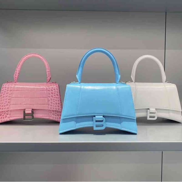 handbags original balencaigass designer women hourglassb b family women's leather light luxurys brand slanting cross portable retro fas
handbags original balencaigass designer women hourglassb b family women's leather light luxurys brand slanting cross portable retro fas