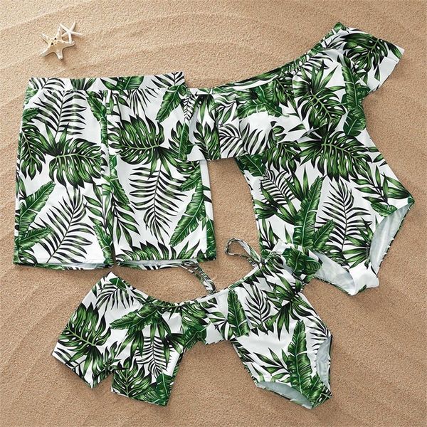family matching outfits summer family printed parent-child swimsuit is suitable for outdoor beach wear 220914, Blue
family matching outfits summer family printed parent-child swimsuit is suitable for outdoor beach wear 220914, Blue