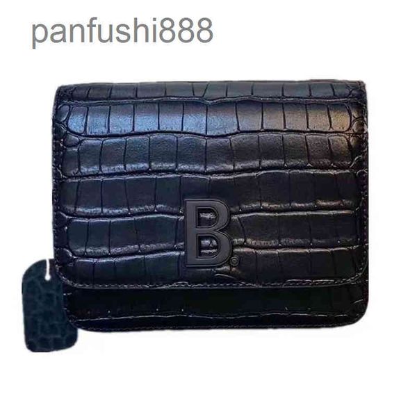 trend summer b fashion family letter genuine leather crocodiless pattern beancurd cowhide one shoulder cross small square
trend summer b fashion family letter genuine leather crocodiless pattern beancurd cowhide one shoulder cross small square