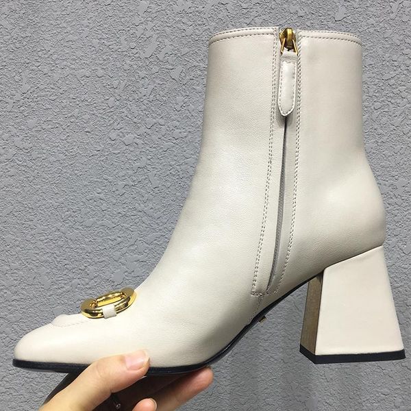 2022-fashion luxury heels women boot square toes genuine leather button high heeled coarse heel .5cm shoes lady shoe large size us11 35-41, Black
2022-fashion luxury heels women boot square toes genuine leather button high heeled coarse heel .5cm shoes lady shoe large size us11 35-41, Black