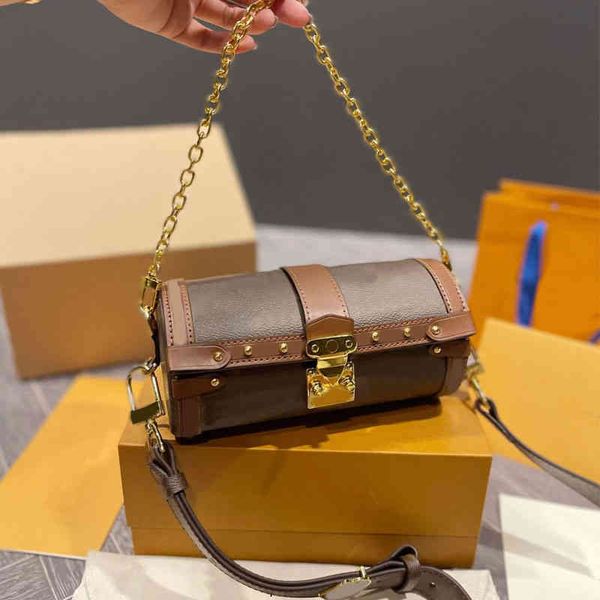 designer luxury women the tote bag fashion versatile handbags shoulder crossbody bags purse tories totes large capacity saddle wallets 7a 1d
designer luxury women the tote bag fashion versatile handbags shoulder crossbody bags purse tories totes large capacity saddle wallets 7a 1d