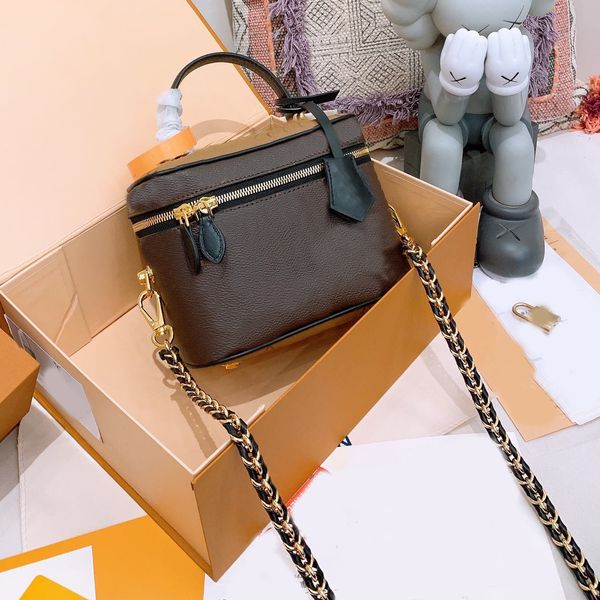 bucket bag tote cosmetic bags crossbody luxury designer brand fashion shoulder handbags women letter purse phone bag wallet
bucket bag tote cosmetic bags crossbody luxury designer brand fashion shoulder handbags women letter purse phone bag wallet