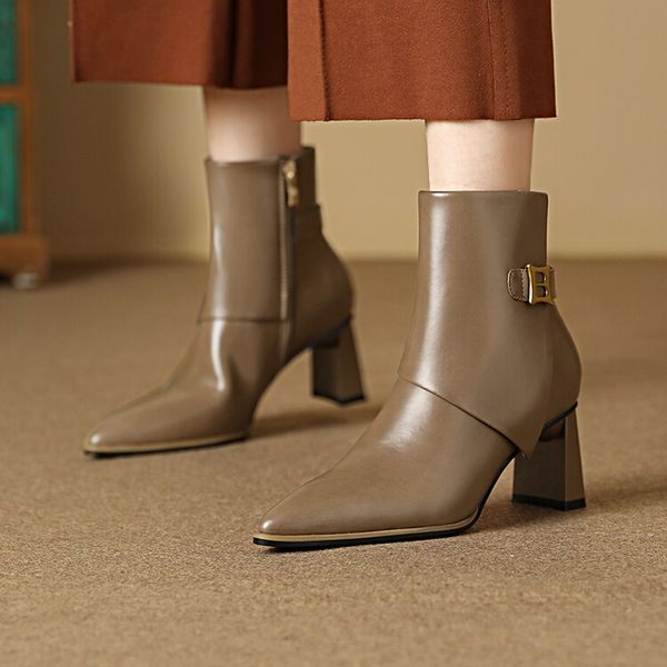 2022 new platform women's boots women boot autumn winter pointed fashion party elegant simple high platfrom wedges shoes zipper female, Black
2022 new platform women's boots women boot autumn winter pointed fashion party elegant simple high platfrom wedges shoes zipper female, Black