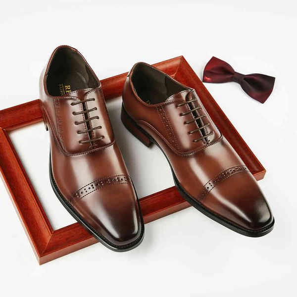 dress shoes leather men's new british style carved lace up business three joint gentleman single youth 220914, Black
dress shoes leather men's new british style carved lace up business three joint gentleman single youth 220914, Black