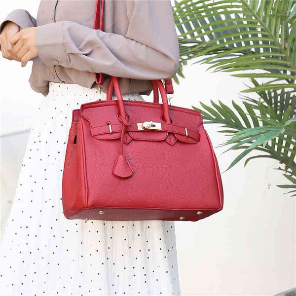 herme bags same lychee pattern bag women's new one shoulder diagonal hand leisure women's
herme bags same lychee pattern bag women's new one shoulder diagonal hand leisure women's