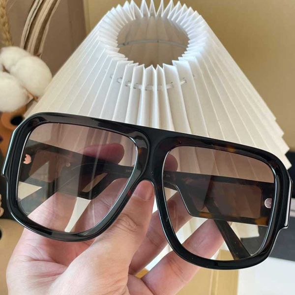 fashion new sunglasses 4401 mens super quality oversized womens square sunglasses avant-garde style uv protection 400 occhiali da sole with, White;black
fashion new sunglasses 4401 mens super quality oversized womens square sunglasses avant-garde style uv protection 400 occhiali da sole with, White;black