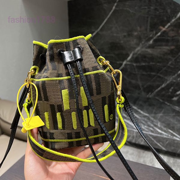 evening bags mini old flower bucket bag tote purse crossbody bags women canvas letter string shoulder handbags cell phone pocket
evening bags mini old flower bucket bag tote purse crossbody bags women canvas letter string shoulder handbags cell phone pocket
