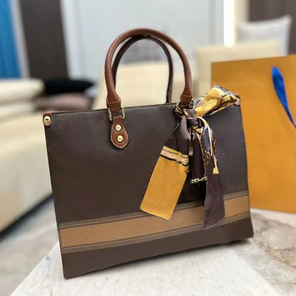 luxury designer tote bag womens handbags purse flower ladies casual tote pvc leather shoulder bags silk scarf
luxury designer tote bag womens handbags purse flower ladies casual tote pvc leather shoulder bags silk scarf