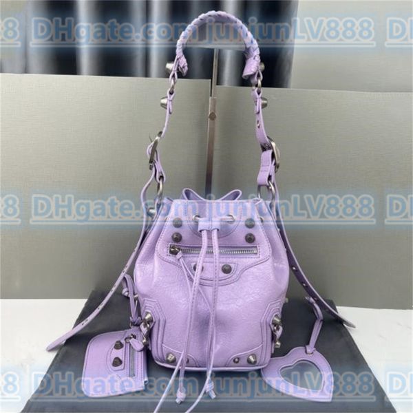 female lady cool girl cosmetic bags motorcycle bucket shoulder bag luxury designer leather ten font clutch wallet pocket vintage oil wax lea
female lady cool girl cosmetic bags motorcycle bucket shoulder bag luxury designer leather ten font clutch wallet pocket vintage oil wax lea