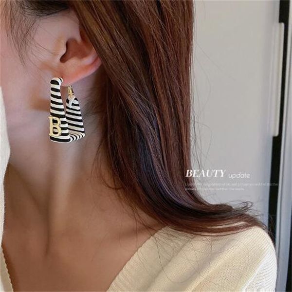 charm pu leather geometric square hoop earrings for women fashion bijoux b letter pendientes mujer, Golden
charm pu leather geometric square hoop earrings for women fashion bijoux b letter pendientes mujer, Golden