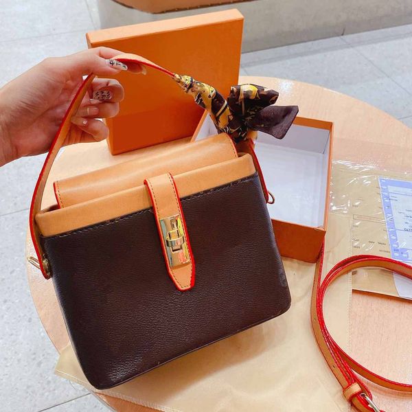 tote designer bag handbag classic presbyopia brand leather panel shoulder bag stylish vintage handbagg
tote designer bag handbag classic presbyopia brand leather panel shoulder bag stylish vintage handbagg