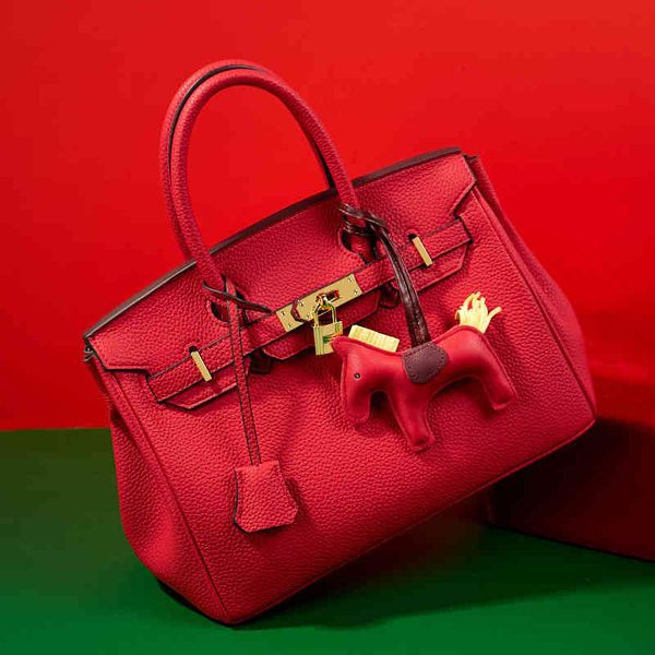 herme bags lychee pattern bag women's 2022 new wedding high sense bright red versatile portable messenger
herme bags lychee pattern bag women's 2022 new wedding high sense bright red versatile portable messenger