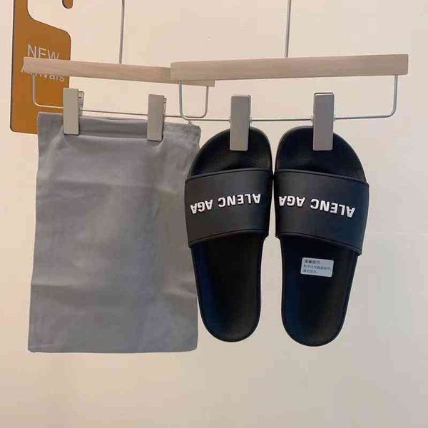 designer paris slippers balenciga pool slide sandal catwalk letter high-end one word beach couples 35-45 men's and summer, Black
designer paris slippers balenciga pool slide sandal catwalk letter high-end one word beach couples 35-45 men's and summer, Black