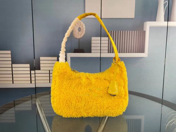 autumn and winter yellow high class designer bag pras daes new women's crossboby bags lamb wool armpit teddy bag
autumn and winter yellow high class designer bag pras daes new women's crossboby bags lamb wool armpit teddy bag