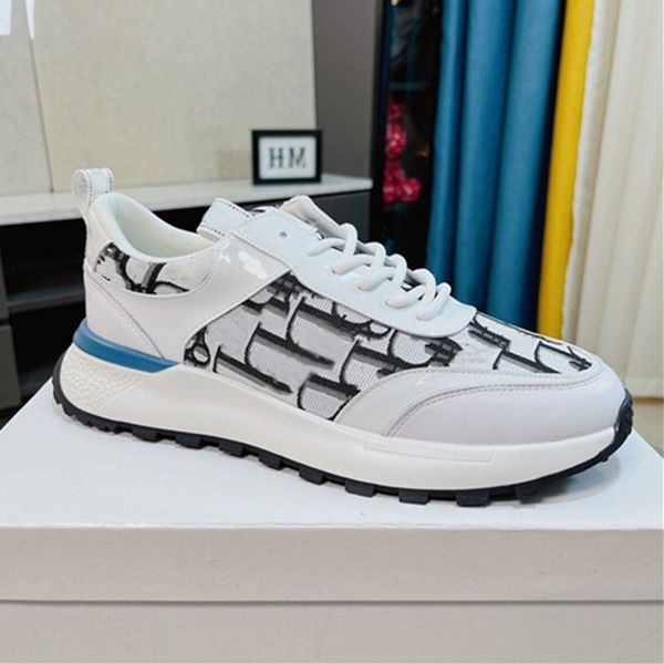 the latest color-blocking casual mens shoes low-lace-up thick-soled sports running shoes size 38-44
the latest color-blocking casual mens shoes low-lace-up thick-soled sports running shoes size 38-44