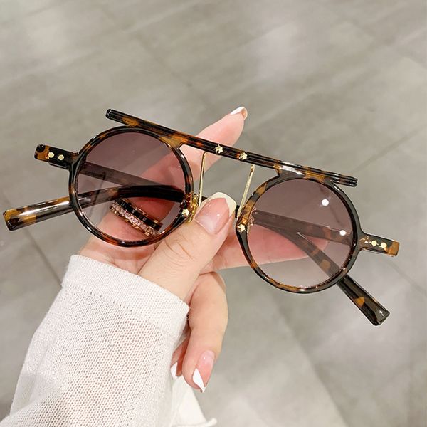 classic men round sunglasses women steampunk frame uv400 sun glasses men's female fashion eyewear, White;black
classic men round sunglasses women steampunk frame uv400 sun glasses men's female fashion eyewear, White;black