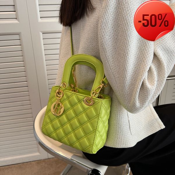 designer bags portable small women's summer 2022 new style this year's popular lingge square fashion messenger
designer bags portable small women's summer 2022 new style this year's popular lingge square fashion messenger