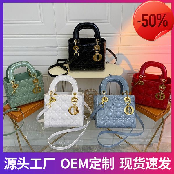 designer wedding bags clutch small female 2022 new lingge letter bucket single shoulder cross evening clutches luxury handbags
designer wedding bags clutch small female 2022 new lingge letter bucket single shoulder cross evening clutches luxury handbags