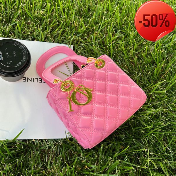 designer bags niche design women's 2022 new fashion high texture handbag diana one shoulder messenger
designer bags niche design women's 2022 new fashion high texture handbag diana one shoulder messenger