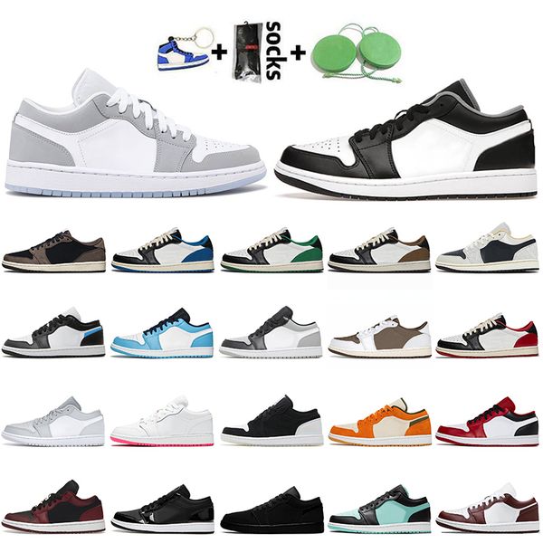 fashion women mens jumpman 1 basketball shoes cactus jack 1s low beaded wolf grey unc fragment sneakers reverse black toe camo
fashion women mens jumpman 1 basketball shoes cactus jack 1s low beaded wolf grey unc fragment sneakers reverse black toe camo