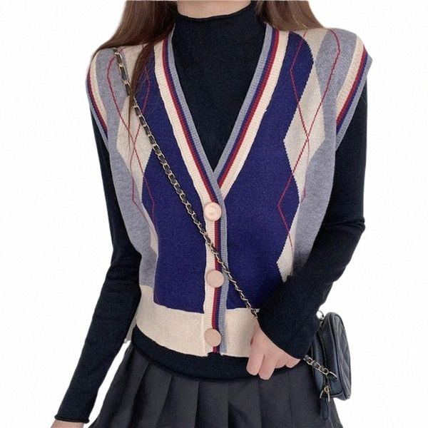england style knit vest 2021 autumn winter sleeveless argyle sweater women knitted crop casual waistcoat outwear women's vests u60a#, Black;white
england style knit vest 2021 autumn winter sleeveless argyle sweater women knitted crop casual waistcoat outwear women's vests u60a#, Black;white