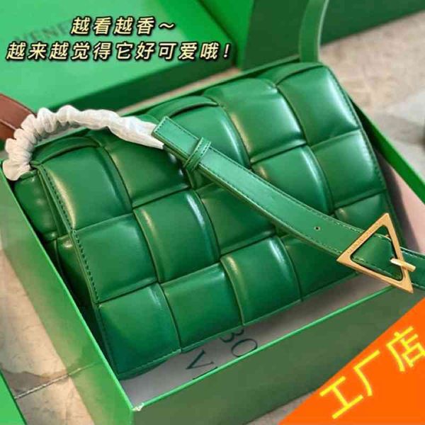 handbags bottegas classic venetas luxury bags large green woven lattice pillow bag tofu oblique cross leisure black small square women'
handbags bottegas classic venetas luxury bags large green woven lattice pillow bag tofu oblique cross leisure black small square women'