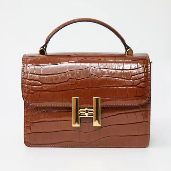 crocodile leather bags alligator handbags custom handmade shiny luxury serpentine designers women shell tote bag handbag purse work lady d s
crocodile leather bags alligator handbags custom handmade shiny luxury serpentine designers women shell tote bag handbag purse work lady d s