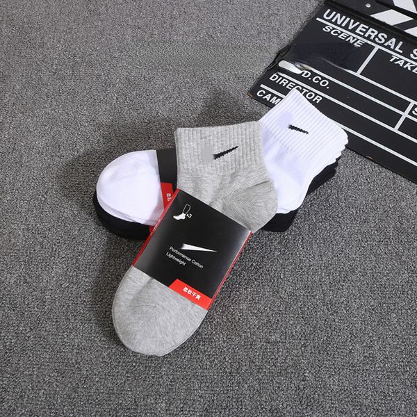 men's socks sports fashion classic hook brand medium tube solid men basketball sweat absorbing breathable short boat sock luxury, Black
men's socks sports fashion classic hook brand medium tube solid men basketball sweat absorbing breathable short boat sock luxury, Black