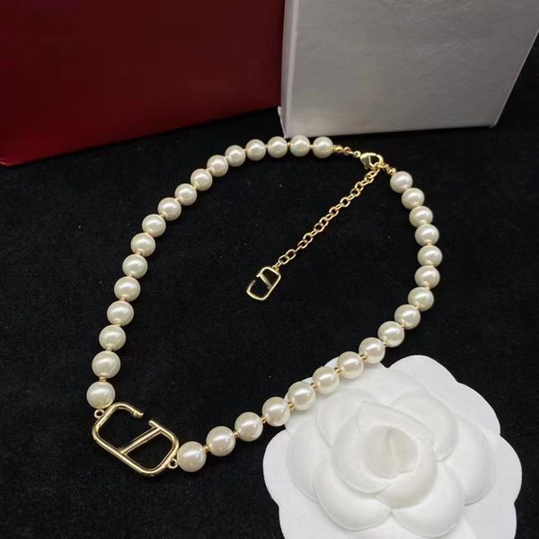 luxury designer v letters pendant necklaces classic 18k gold pearl beads shining charm choker necklace party wedding jewelry, Silver
luxury designer v letters pendant necklaces classic 18k gold pearl beads shining charm choker necklace party wedding jewelry, Silver