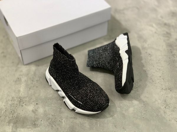 boots black blue green boys girls soft high ended brand letter printed children euro size 24 35 220915, Black;grey
boots black blue green boys girls soft high ended brand letter printed children euro size 24 35 220915, Black;grey