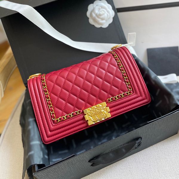 fashion women luxury designer shoulder bag matelasse chain woven calfskin leather quilted crossbody handbag metal hardware versatile classic
fashion women luxury designer shoulder bag matelasse chain woven calfskin leather quilted crossbody handbag metal hardware versatile classic