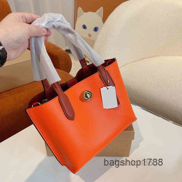 solid fashion evening color bags bags small tote women handbag shoulder leather designer crossbody female shopping clutch 220309multi poche
solid fashion evening color bags bags small tote women handbag shoulder leather designer crossbody female shopping clutch 220309multi poche