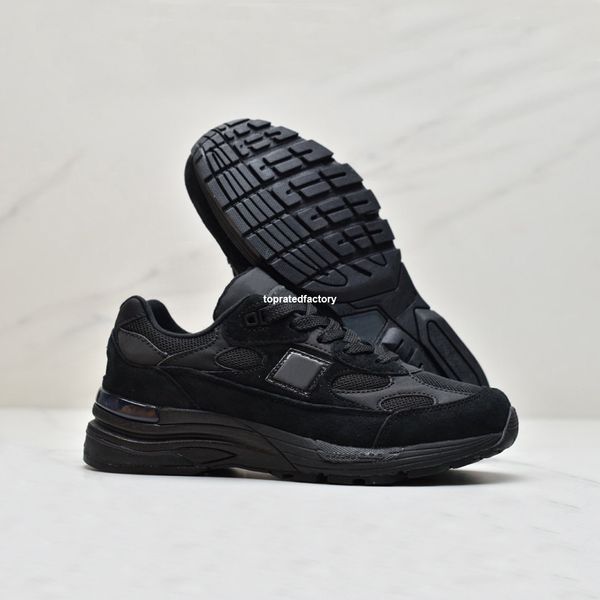m992 triple black running shoes for men sports shoe women sneakers mens trainers m992ea
m992 triple black running shoes for men sports shoe women sneakers mens trainers m992ea