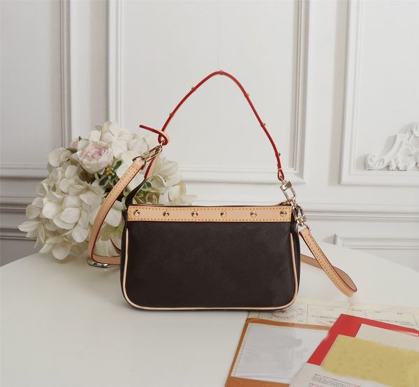 fashion designer luxury bag vintage women handbags purses messenger tote brand classic print leather lady shoulder bags crossbody handbag gr
fashion designer luxury bag vintage women handbags purses messenger tote brand classic print leather lady shoulder bags crossbody handbag gr