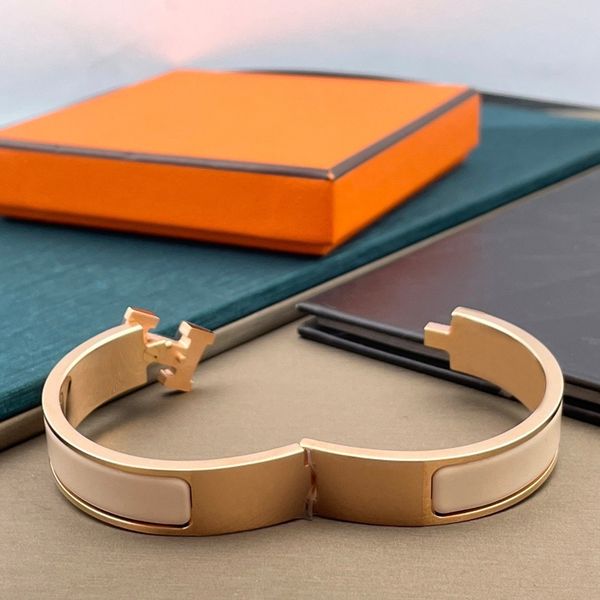designer h letter bangle luxury brand enamel bracelets men and women fashion hermes bracelets everyday accessories hermee party wedding vale, Black
designer h letter bangle luxury brand enamel bracelets men and women fashion hermes bracelets everyday accessories hermee party wedding vale, Black