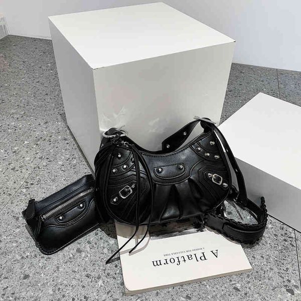 designer bag for women underarm shoulder bags pleated crescent crossbody fashion female rivet motorcycle messenger female purse 230428bj
designer bag for women underarm shoulder bags pleated crescent crossbody fashion female rivet motorcycle messenger female purse 230428bj