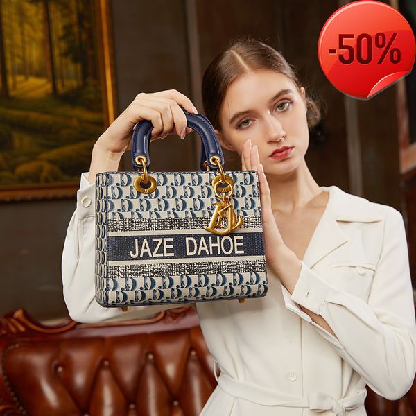 designer bags 2022 new style diana women's foreign fashion messenger high-grade small evening clutches luxury handbags
designer bags 2022 new style diana women's foreign fashion messenger high-grade small evening clutches luxury handbags