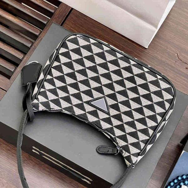 designer luxury women the tote bag fashion versatile handbags shoulder crossbody bags purse telfars totes large capacity saddle wallets 7a x
designer luxury women the tote bag fashion versatile handbags shoulder crossbody bags purse telfars totes large capacity saddle wallets 7a x