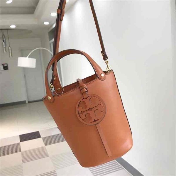 cowhide s designer s handbags 20 summer bucket one slant cross fashion leisure women's bag shoulder crossbody bag u5m2 tories burchs xj
cowhide s designer s handbags 20 summer bucket one slant cross fashion leisure women's bag shoulder crossbody bag u5m2 tories burchs xj