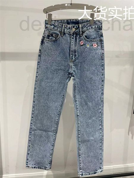 women's jeans designer early spring 2022 new matching high set flower embroidery waist straight jeans for women, Blue
women's jeans designer early spring 2022 new matching high set flower embroidery waist straight jeans for women, Blue