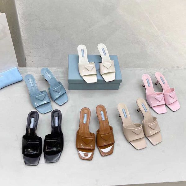 slippers luxury designer classic ladies slippers fashion high heel sandals summer beach flip-flops box 35-43, Black
slippers luxury designer classic ladies slippers fashion high heel sandals summer beach flip-flops box 35-43, Black