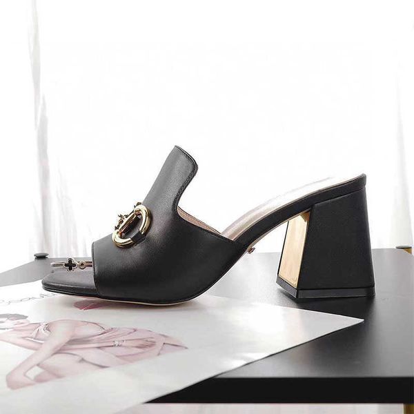 slippers women 's high heel slippers leather horsebit heel sandals flip flop 7cm summer chunky outdoor beach 35-42, Black
slippers women 's high heel slippers leather horsebit heel sandals flip flop 7cm summer chunky outdoor beach 35-42, Black