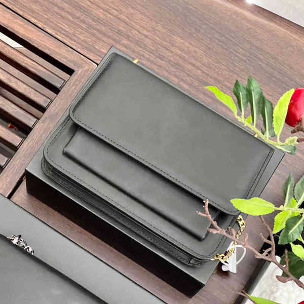 shoulder bags shoulder bags women vintage handbag chain strap leather luxury designer brand crossbody female letter lock purses 220325
shoulder bags shoulder bags women vintage handbag chain strap leather luxury designer brand crossbody female letter lock purses 220325