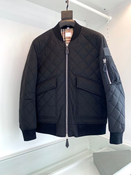 autumn winter new style designer jacket fashion baseball collar cotton coat luxury plaid sewing design classic brand mens jacket, Black;brown
autumn winter new style designer jacket fashion baseball collar cotton coat luxury plaid sewing design classic brand mens jacket, Black;brown