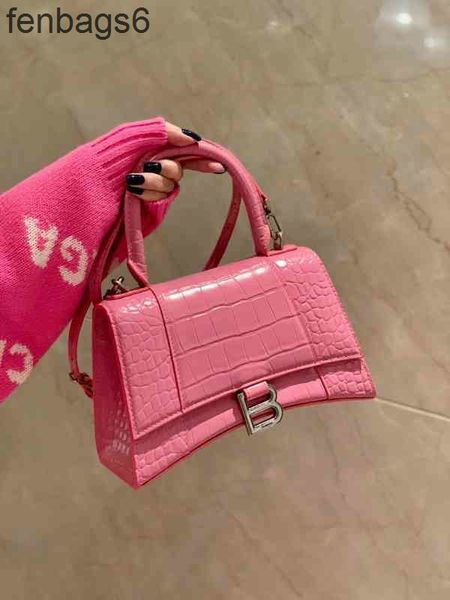 leather vintage bags balencaigass 2022 bag shoulder hourglass designer handbag quality messenger crocodile pattern fashion small s m9b5
leather vintage bags balencaigass 2022 bag shoulder hourglass designer handbag quality messenger crocodile pattern fashion small s m9b5